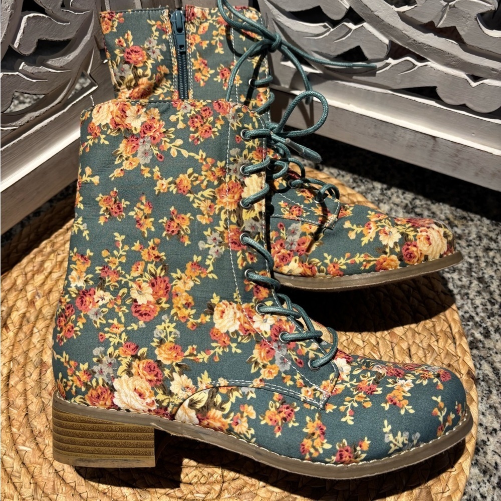 Charlotte Russe Floral Lace-Up Boots - Blue and Pink - Picture 5 of 11